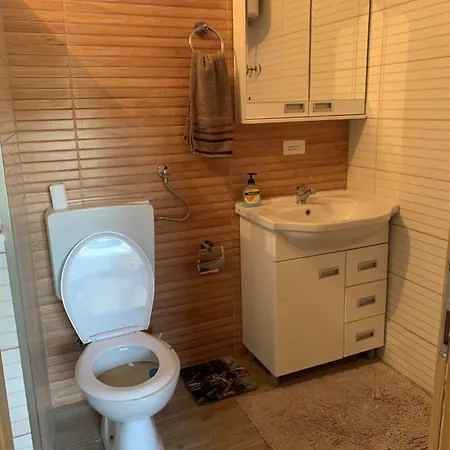 Seosko Turisticko Domacinstvo Biser Holiday home